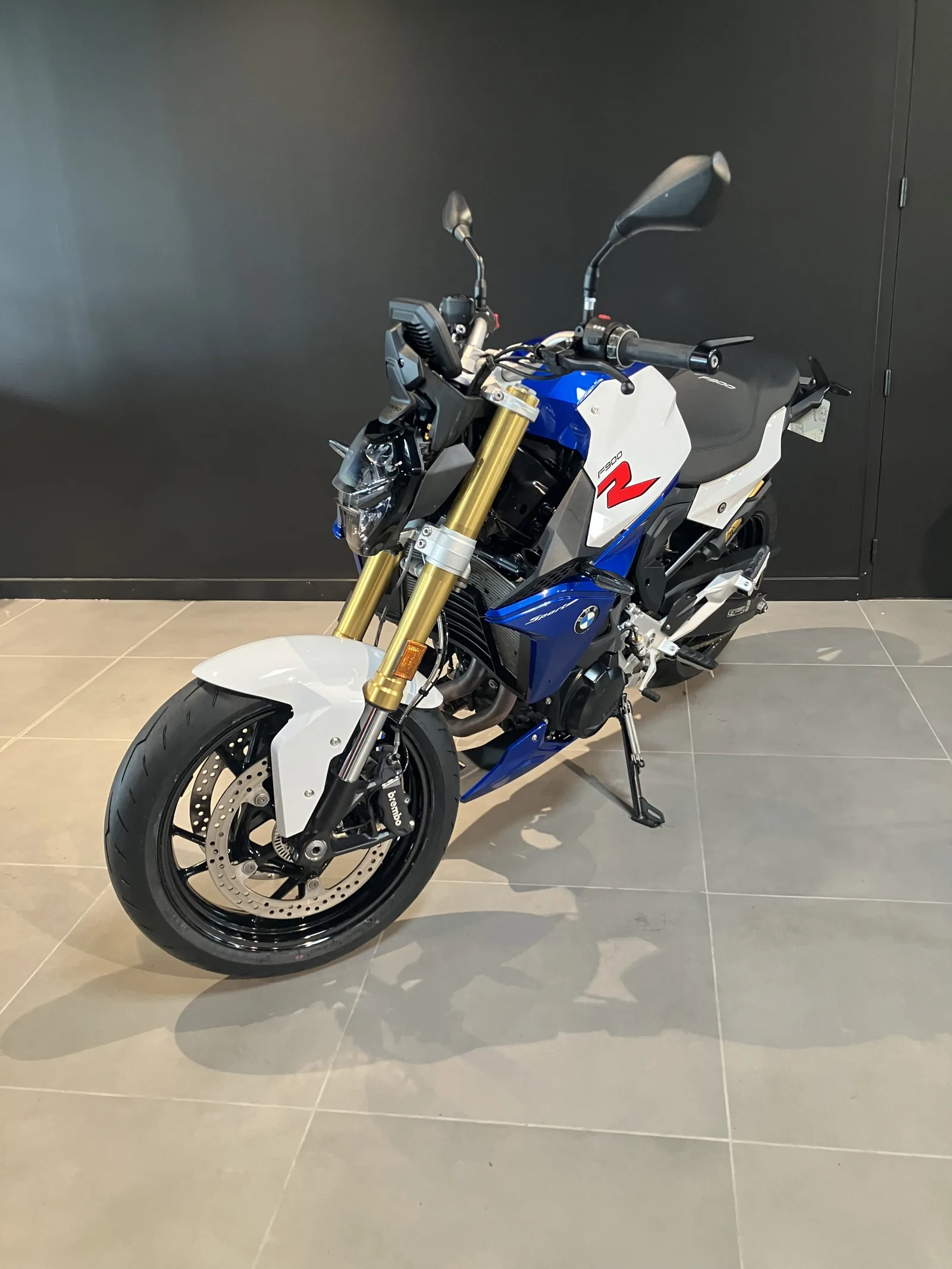 BSA F 900 R d'occasion